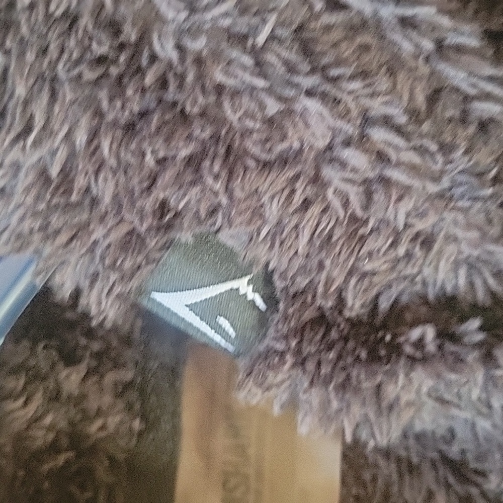 Gymshark Black sweater with Cozy Fuzzy Texture - Picture 3 of 4